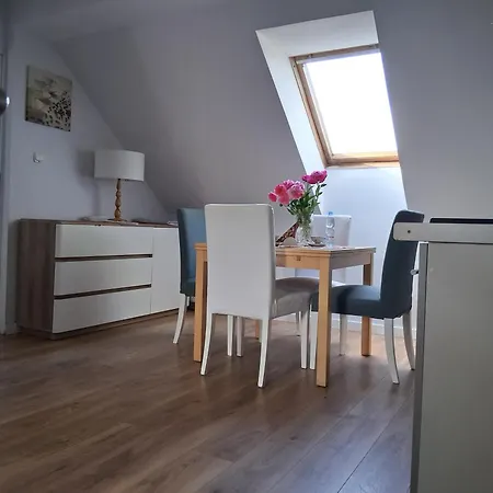 Apartment Pod Lipami